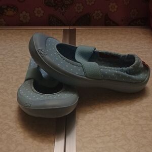 Blue Girls Water Shoes